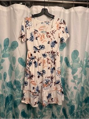 Floral Scoop Neck Short Sleeve Dress